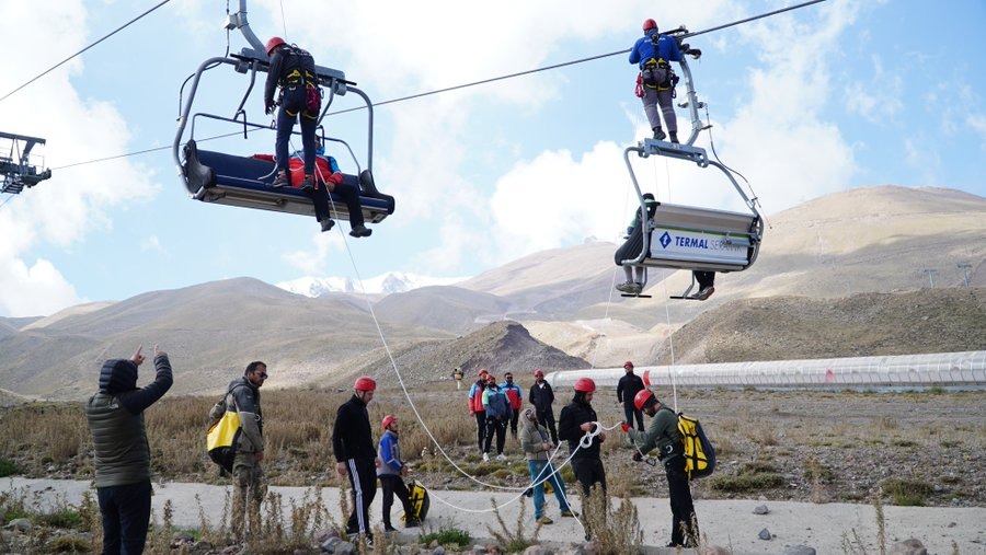 Erciyes’te Teleferikte Kalanların Kurtarılması İçin Eğitim