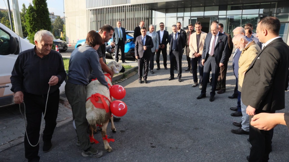 KTO Yönetimi Yeni Hizmet Dönemine Kurban Keserek Başladı