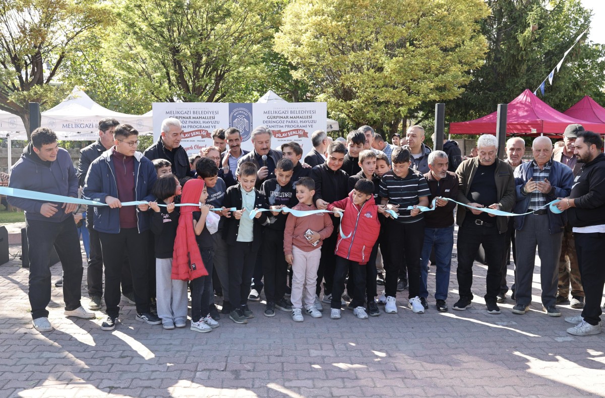 Gürpınar’ın Yenilenen Parkı ve Havuzu Yeni Haliyle Mahalleye Çok Yakıştı