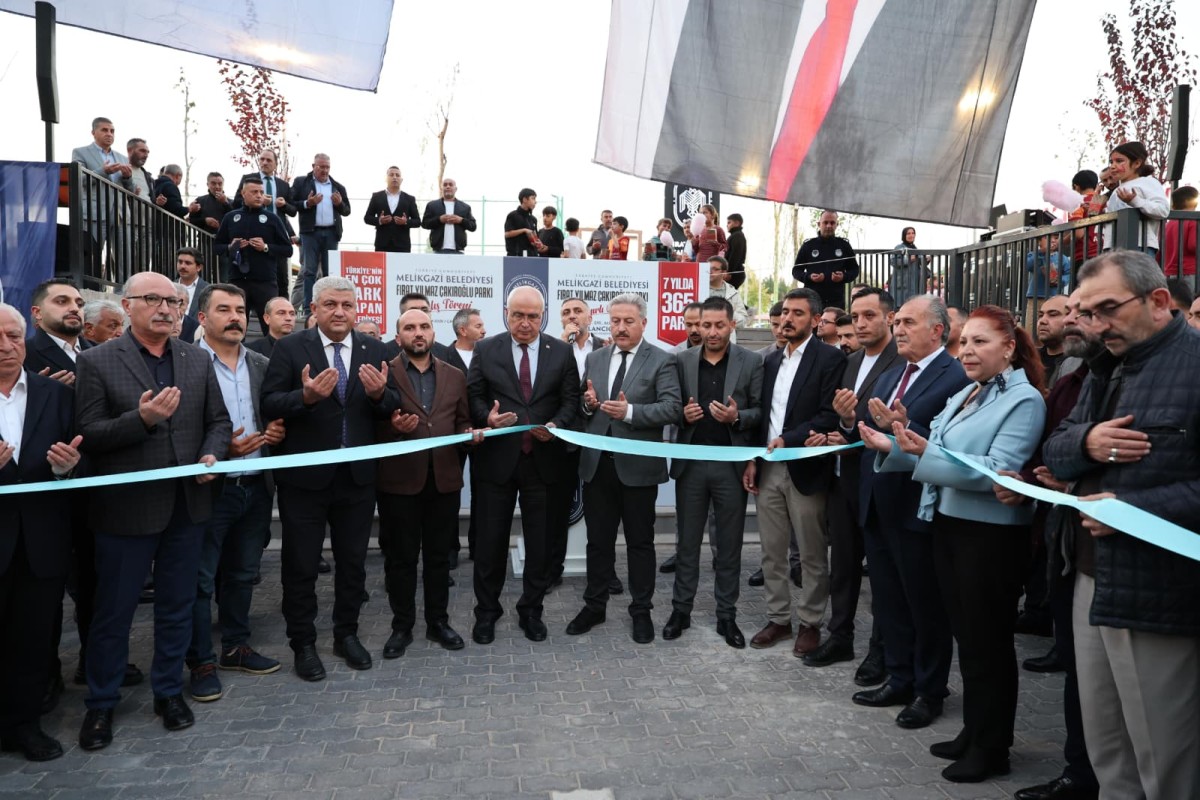 Melikgazi Belediyesi Fırat Yılmaz Çakıroğlu Parkı Açıldı