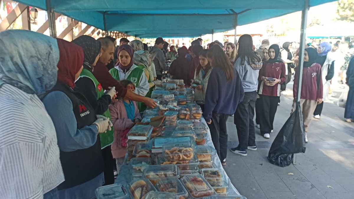 Yahyalı’da Doğu Türkistan'taki Mazlumlar Yararına Kermes