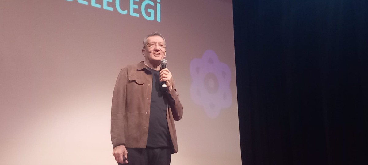 Ziya Selçuk Develi’de Eğitim Dünyasının Geleceğini Anlattı