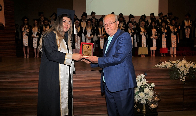 NNYÜ Mimarları Mezun Etti