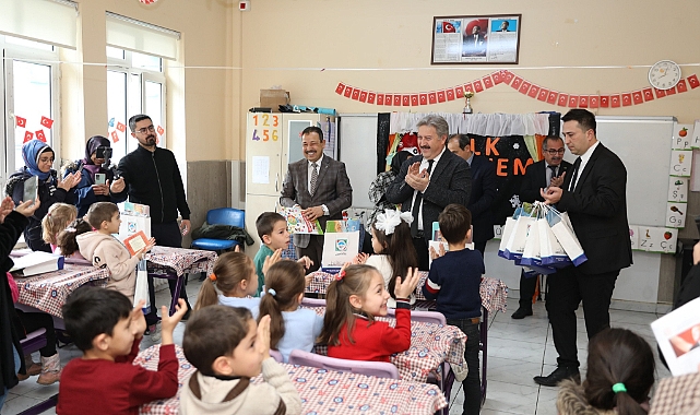 Palancıoğlu Öğrencilerin Karne Heyecanına Ortak Oldu