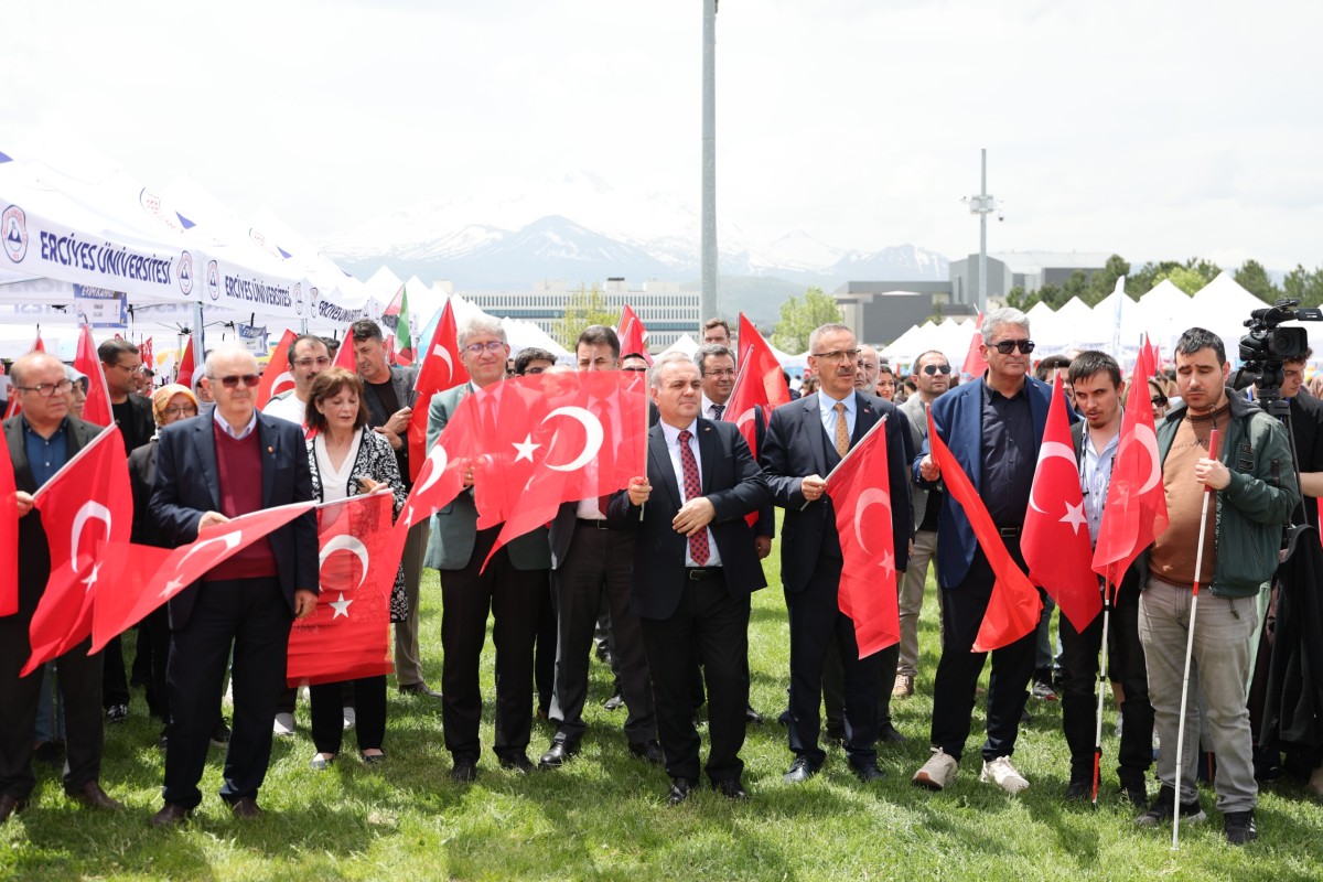 ERÜ’de Evim Kampüs'26 Sıfır Atık Festivali Başladı