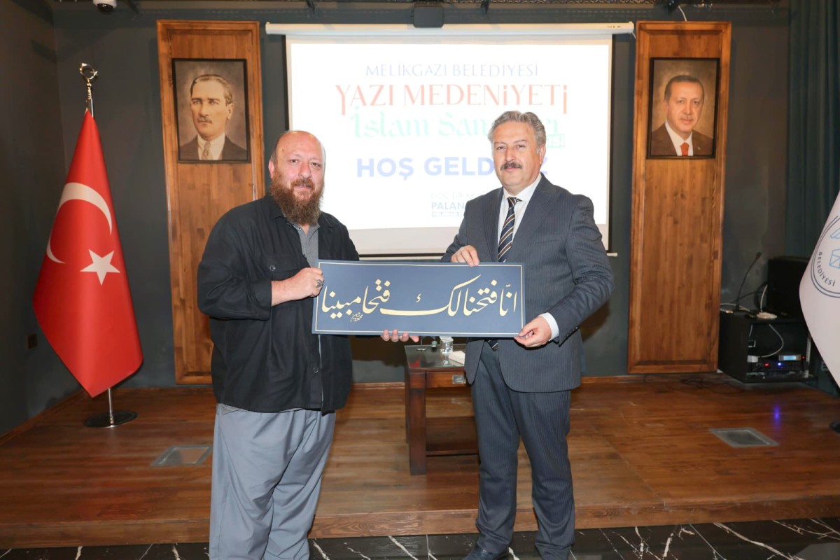 Sanat Melikgazi’de Hat Sanatının İncelikleri Konuşuldu