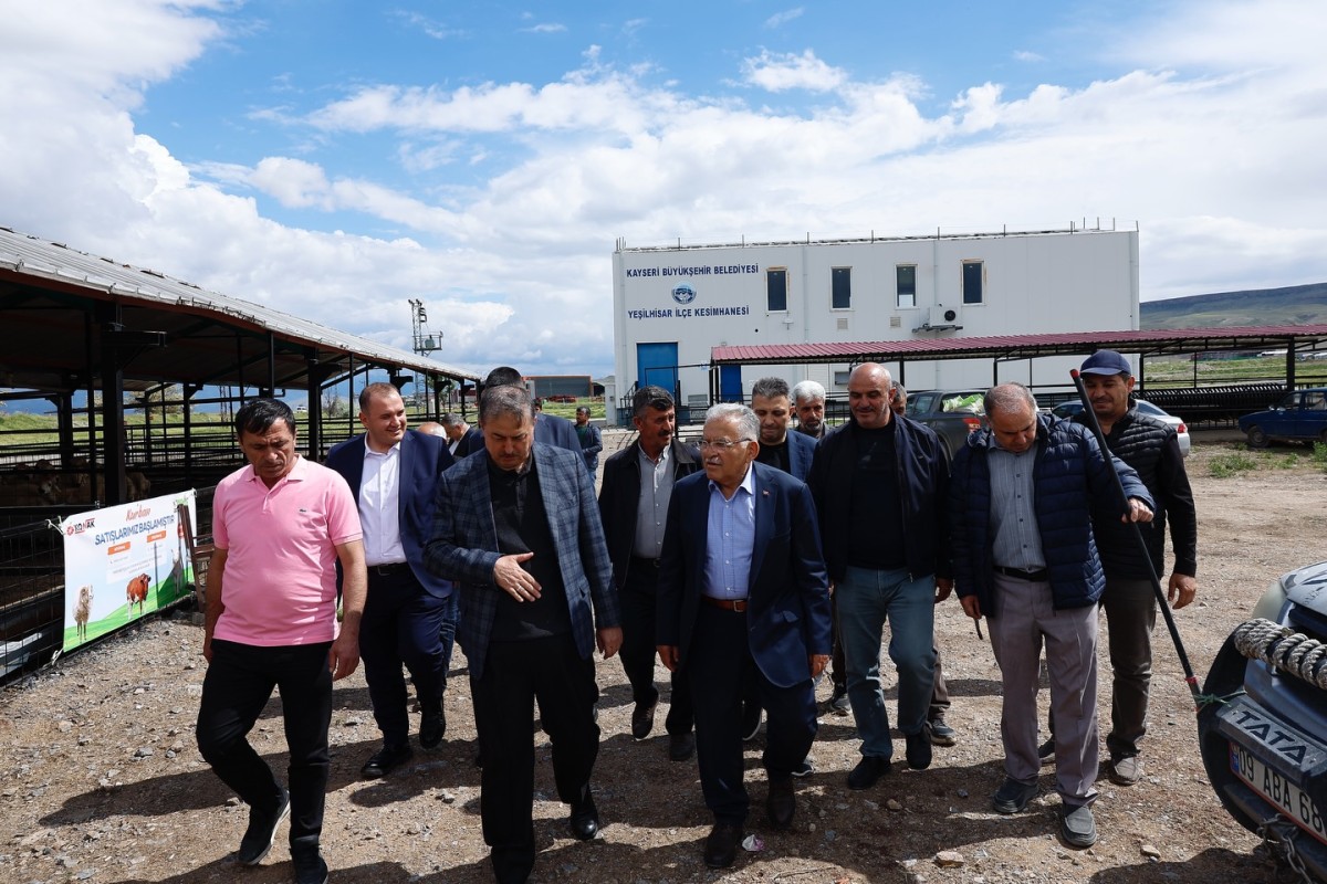 Başkan Büyükkılıç, Yeşilhisar’da Yatırımları İnceledi