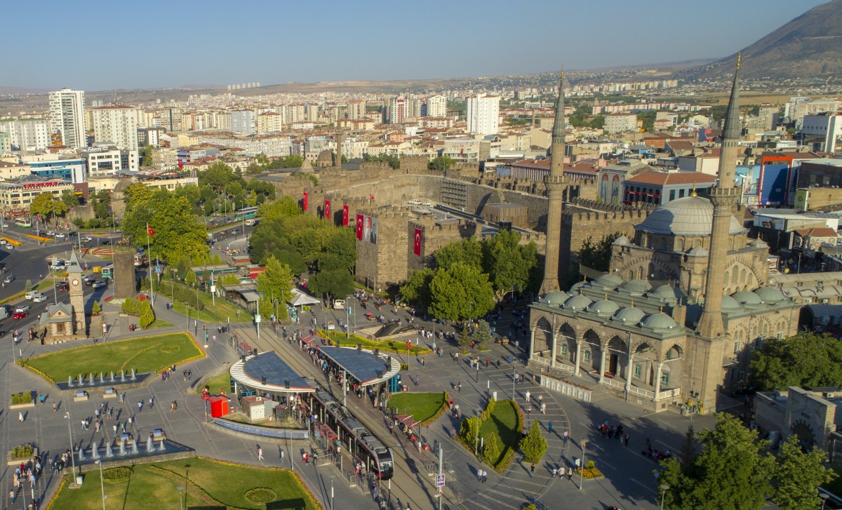 Büyükşehir, Tüm Tedbirleri Aldı: Kayseri, Bayrama Hazır