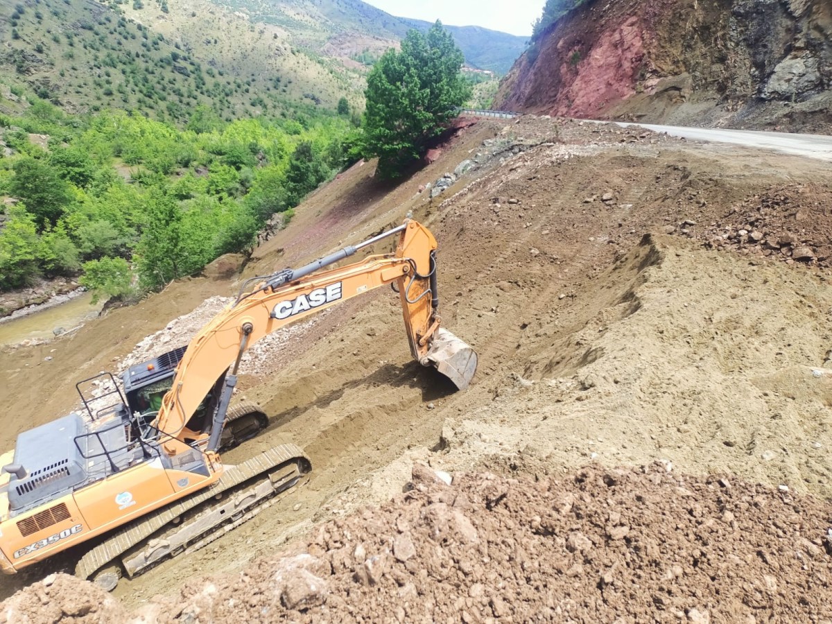 Kayseri Büyükşehir’den Kırsalda Hummalı Mesai