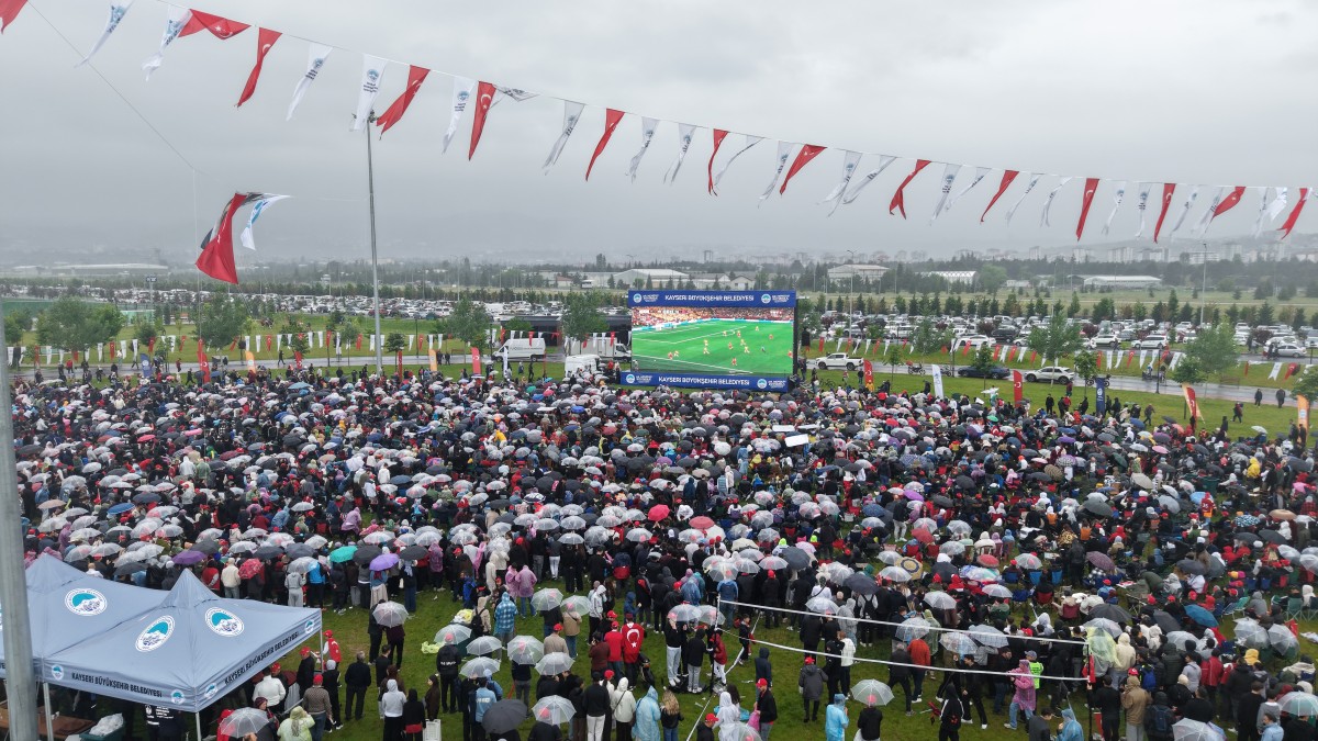 Kayseri Milli Takım İçin Tek Yürek Oldu