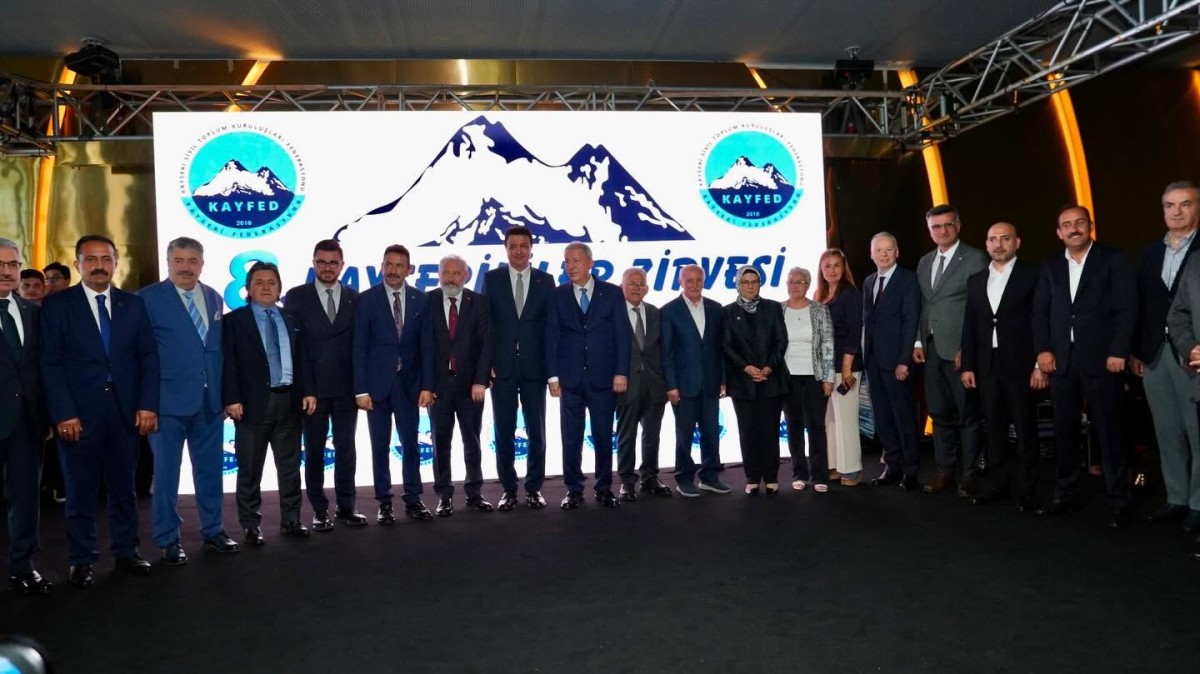Büyükkılıç’tan 8. Kayserililer Zirvesi'nde Beraberlik ve Dayanışma Vurgusu