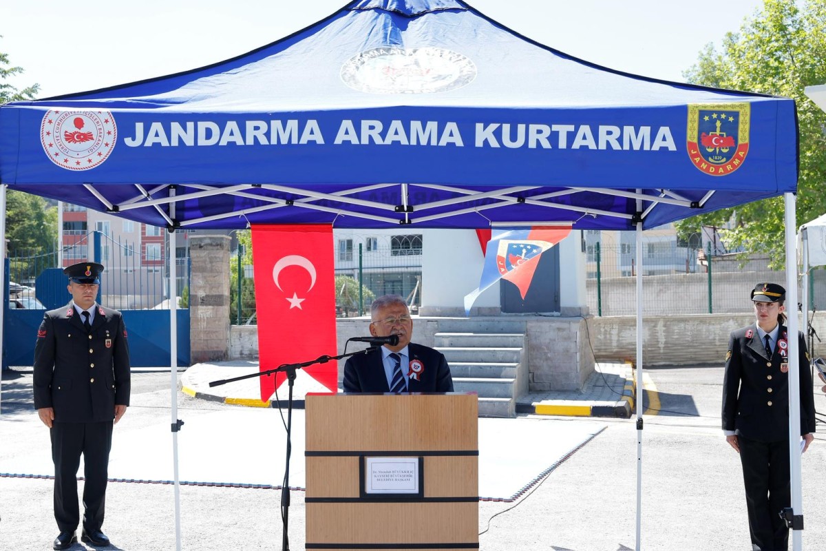 Başkan Büyükkılıç: “Bayrağımızın Özgürce Dalgalanmasında Jandarmamızın Fedakârlığı Var”
