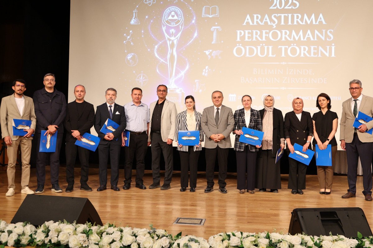 ERÜ’de “2025 Yılı Araştırma Performans Ödül Töreni” Düzenlendi