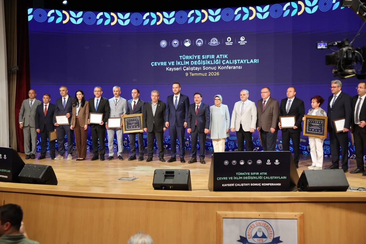 Türkiye Sıfır Atık Çalıştayı Sonuç Konferansı’nda Büyükşehir’e Teşekkür Plaketi