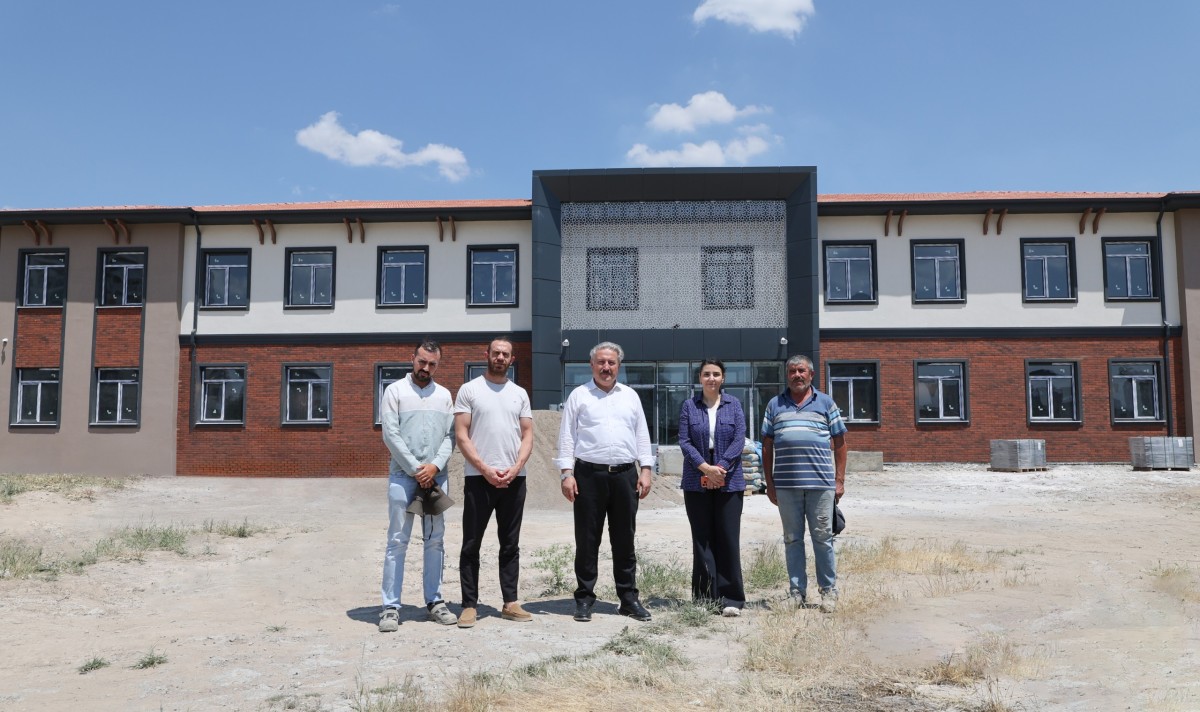 Başkan Palancıoğlu, Yıldırım Beyazıt Mahallesi’ndeki Okul Çalışmalarını İnceledi