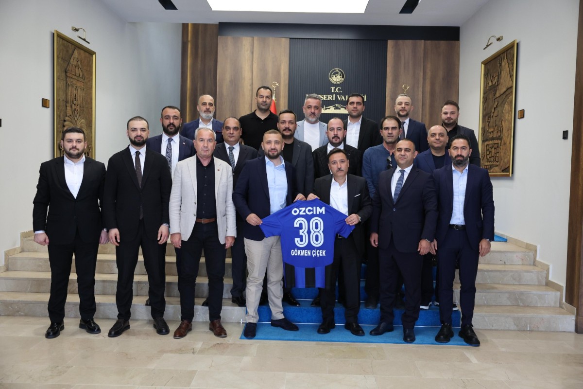 Erciyes 38 FK Yönetiminden Vali Gökmen Çiçek’e Ziyaret