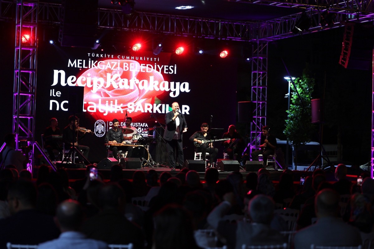 Çarşı Melikgazi’de Nostalji Rüzgarı Esti