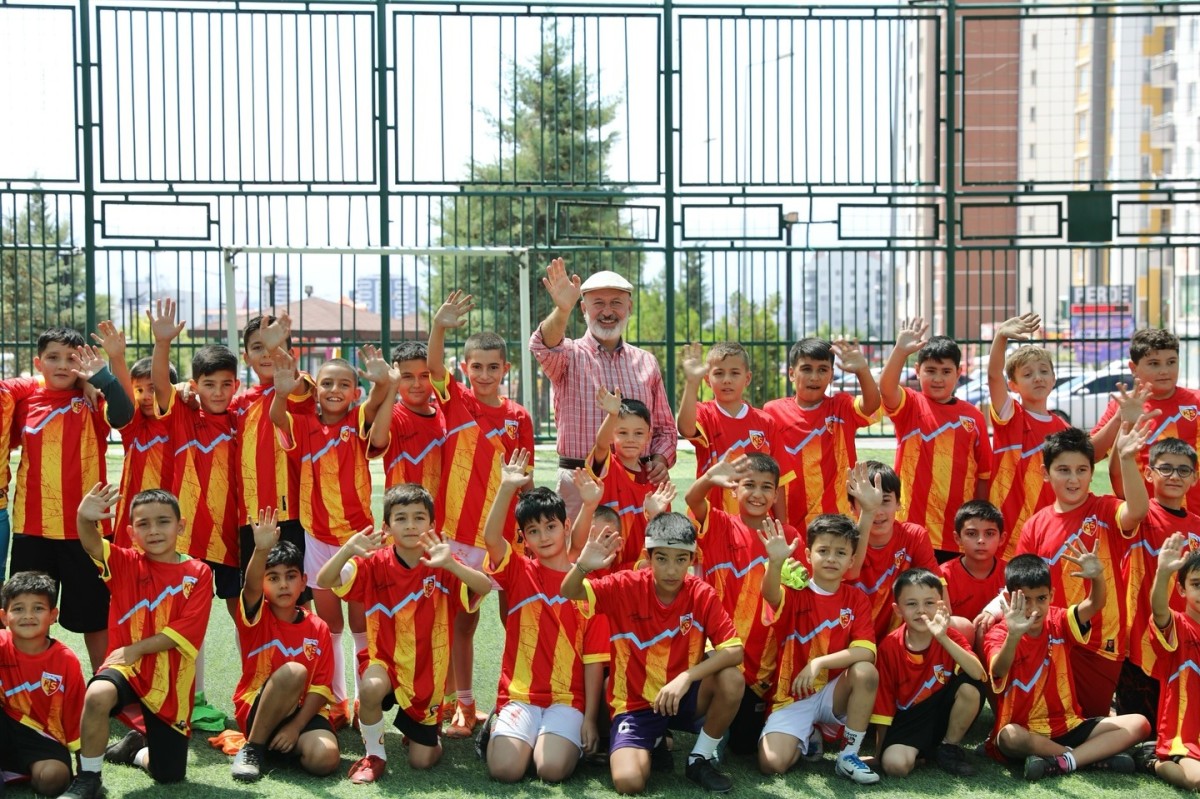Kocasinan’da Çocuklar Hem Öğreniyor Hem Eğleniyor