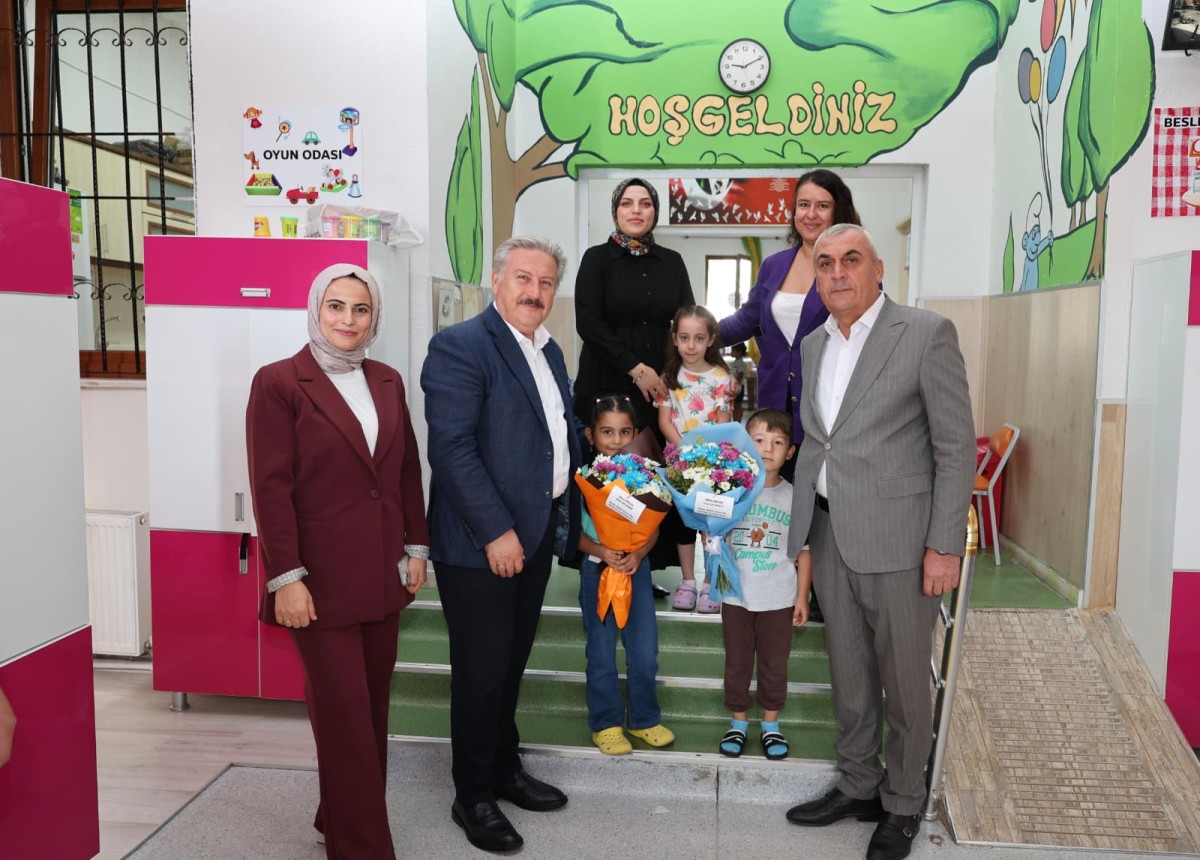 Başkan Palancıoğlu Öğrencilerin Okul Heyecanını Paylaştı