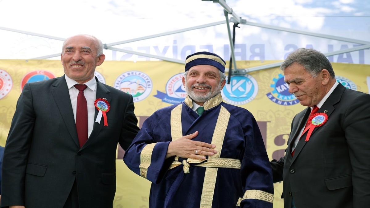 Başkan Yalçın'a Ahilik Özel Ödülü