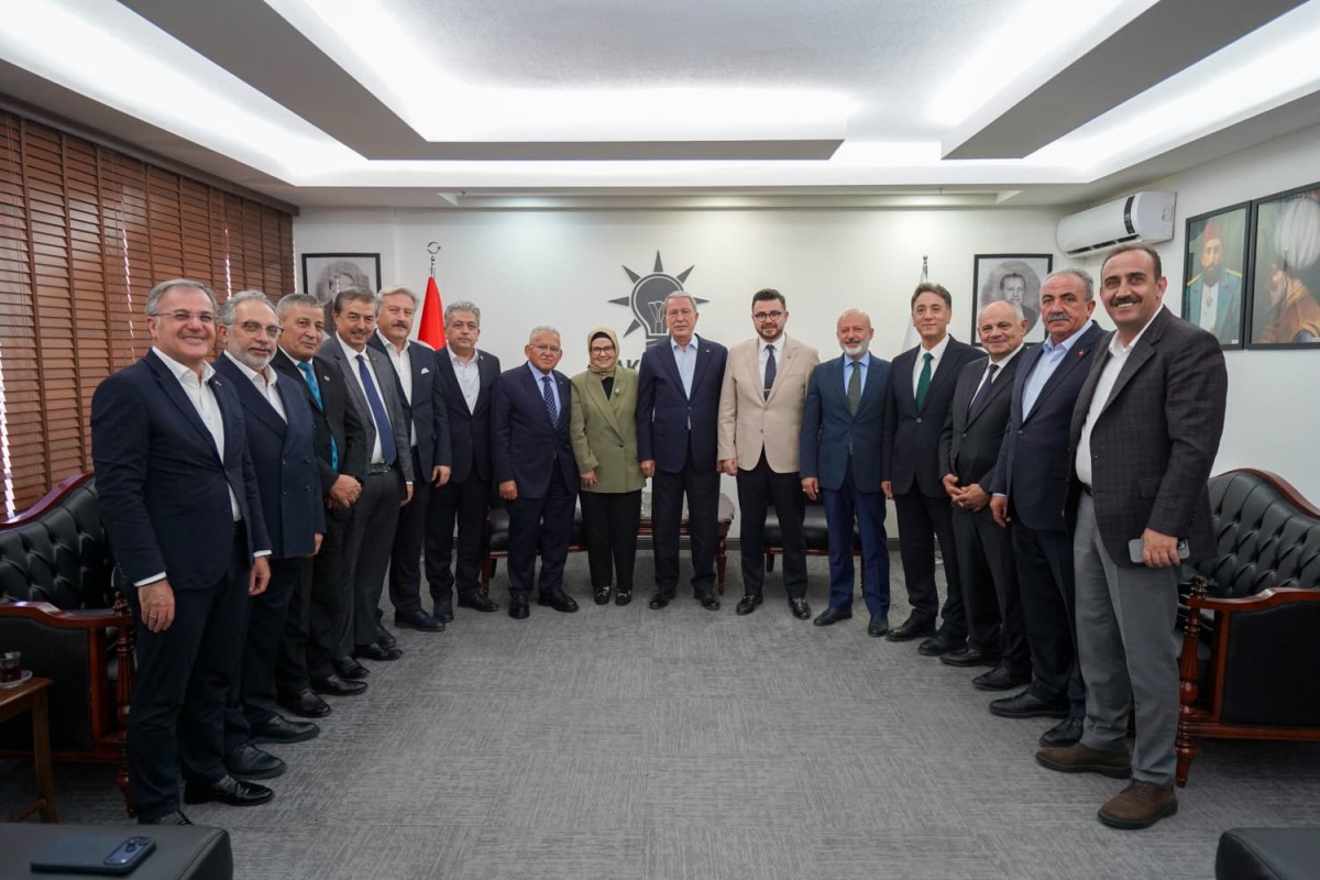 AK Parti Kayseri Teşkilatında İstişare Toplantısı