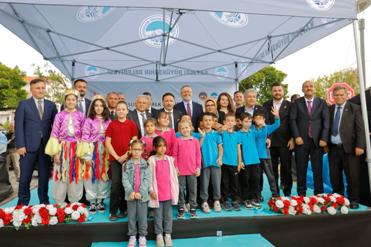 İncesu’ya 22 Bin Kitaplık Dev Hizmet: İlçe Halk Kütüphanesi Törenle Açıldı