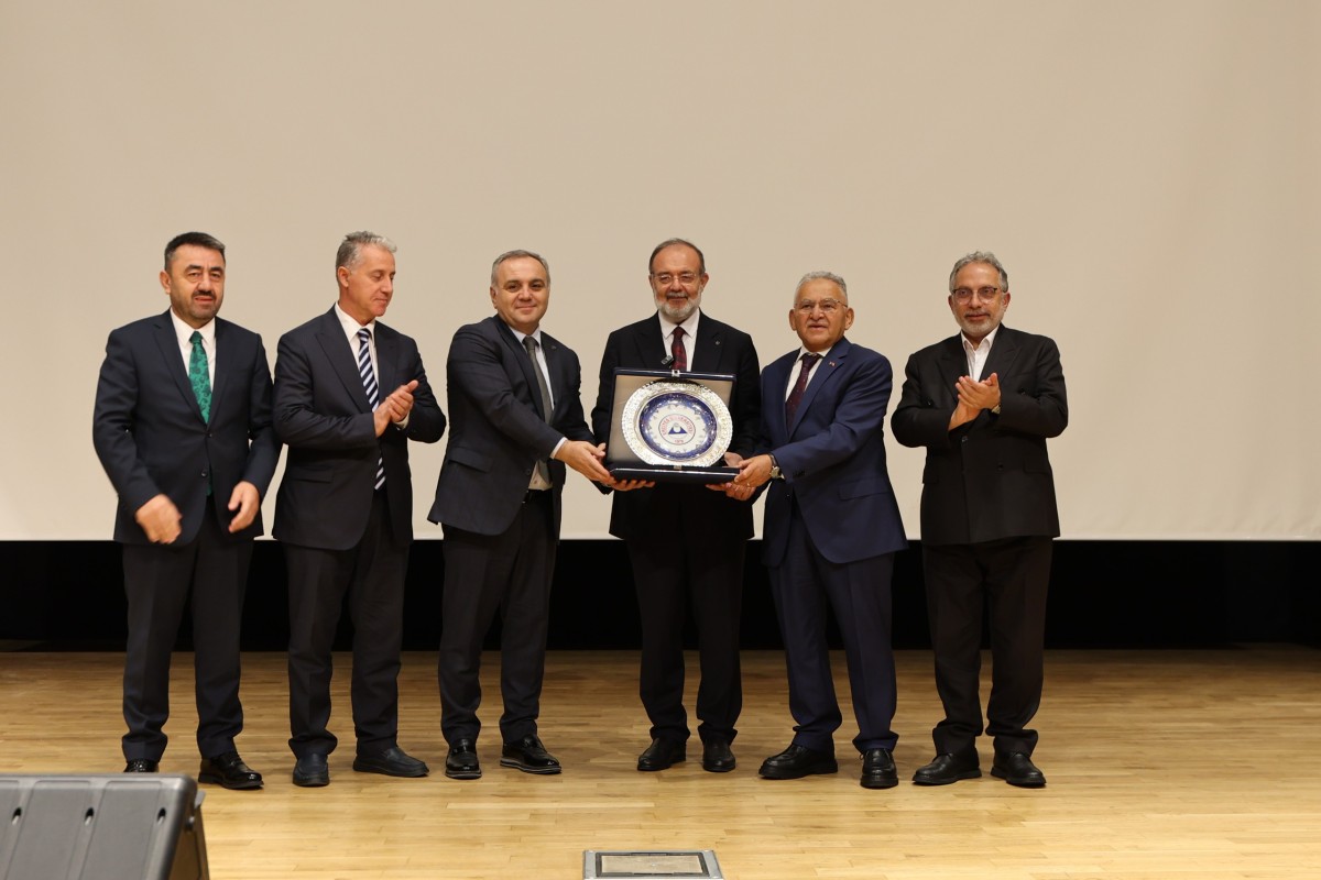 Prof. Dr. Mehmet Görmez, ERÜ’de Konferans Verdi