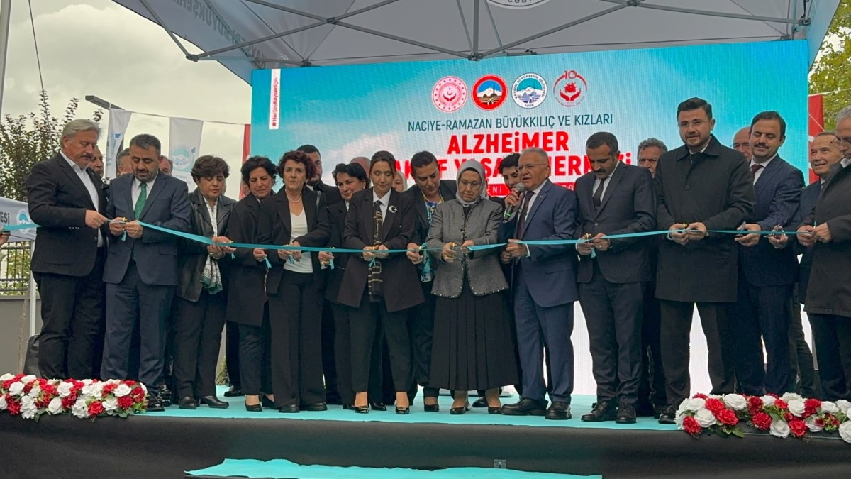 Kayseri’de Alzheimer Aktif Yaşam Merkezi açıldı