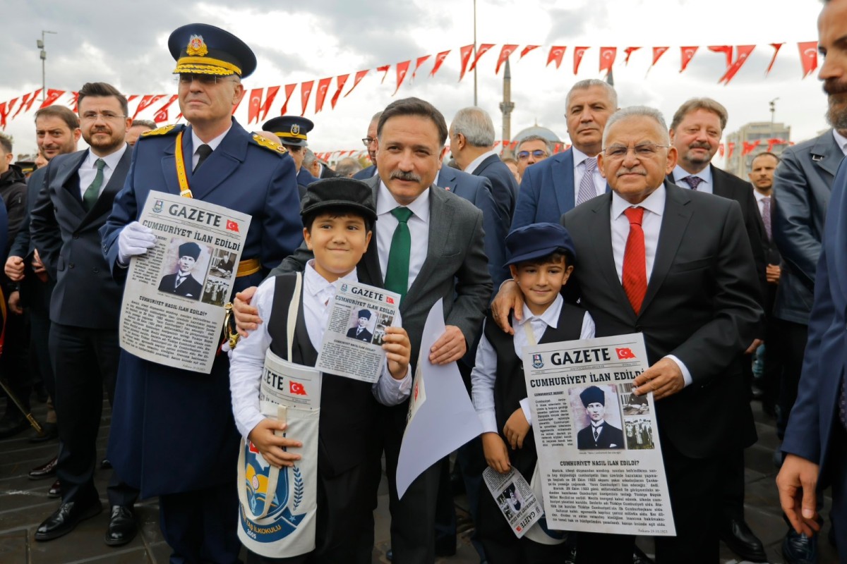 Kayseri’de Cumhuriyet’in 103’üncü Yılı Törenle Kutlandı